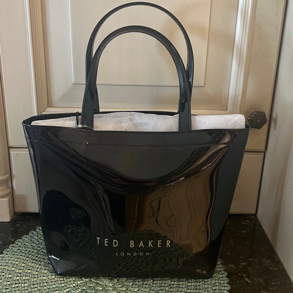 NWT iconic Ted Baker Glossy Black Tote with Bow and small purse attached inside. - Picture 10 of 13